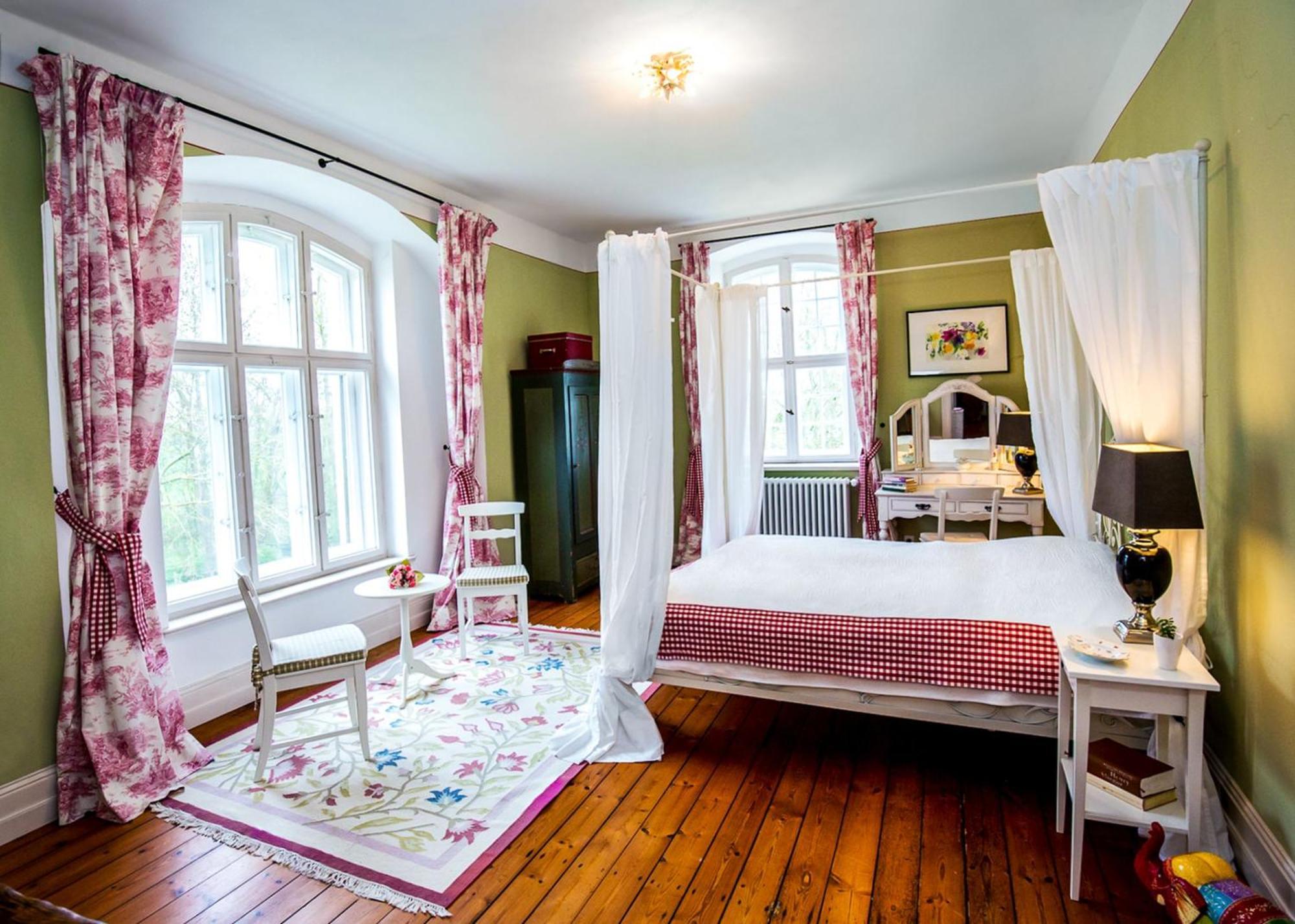 Gutshaus Penzlin Villa Meyenburg  Luaran gambar
