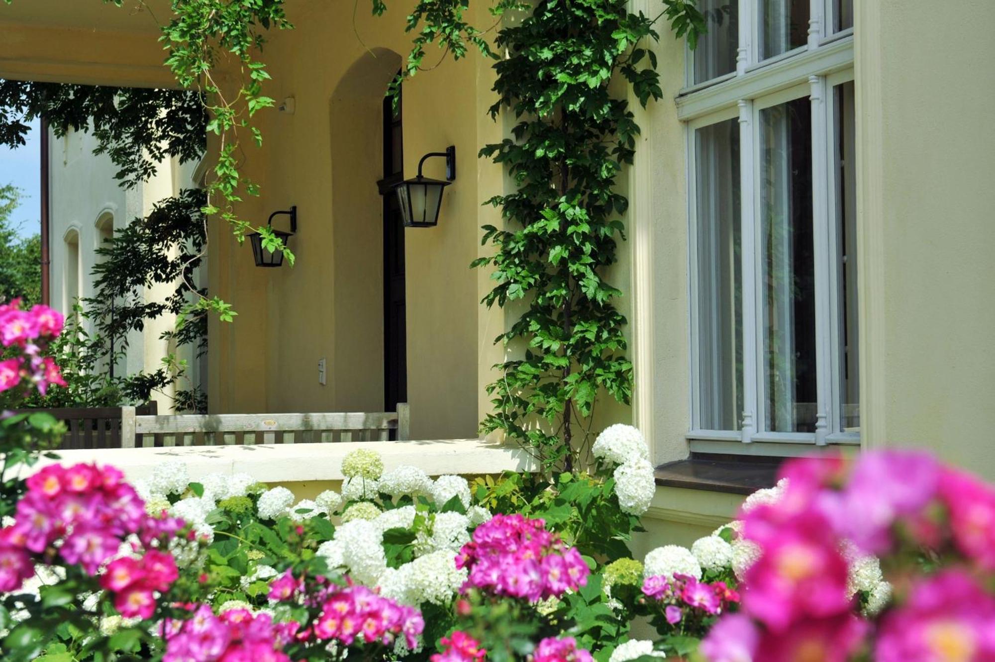 Gutshaus Penzlin Villa Meyenburg  Luaran gambar